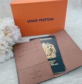 Passport covers with clover brown