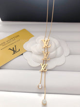 Stainless steel three tear logos