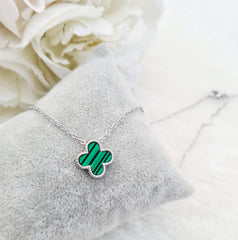 Green Clover Jewelry Set – Necklace, Bracelet & Earrings
