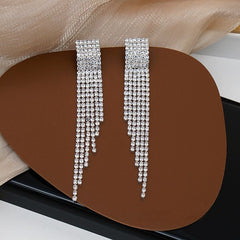 EUR405 Set of 3 earrings, necklace and bracelet in Black