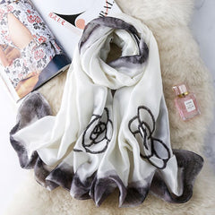 TT260 Floral print satin scarf in Baby Pink