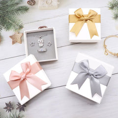 BAG002 small Jewellery gift box with bow detail in Baby Pink