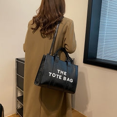 MEDIUM TOTE BAG BLACK