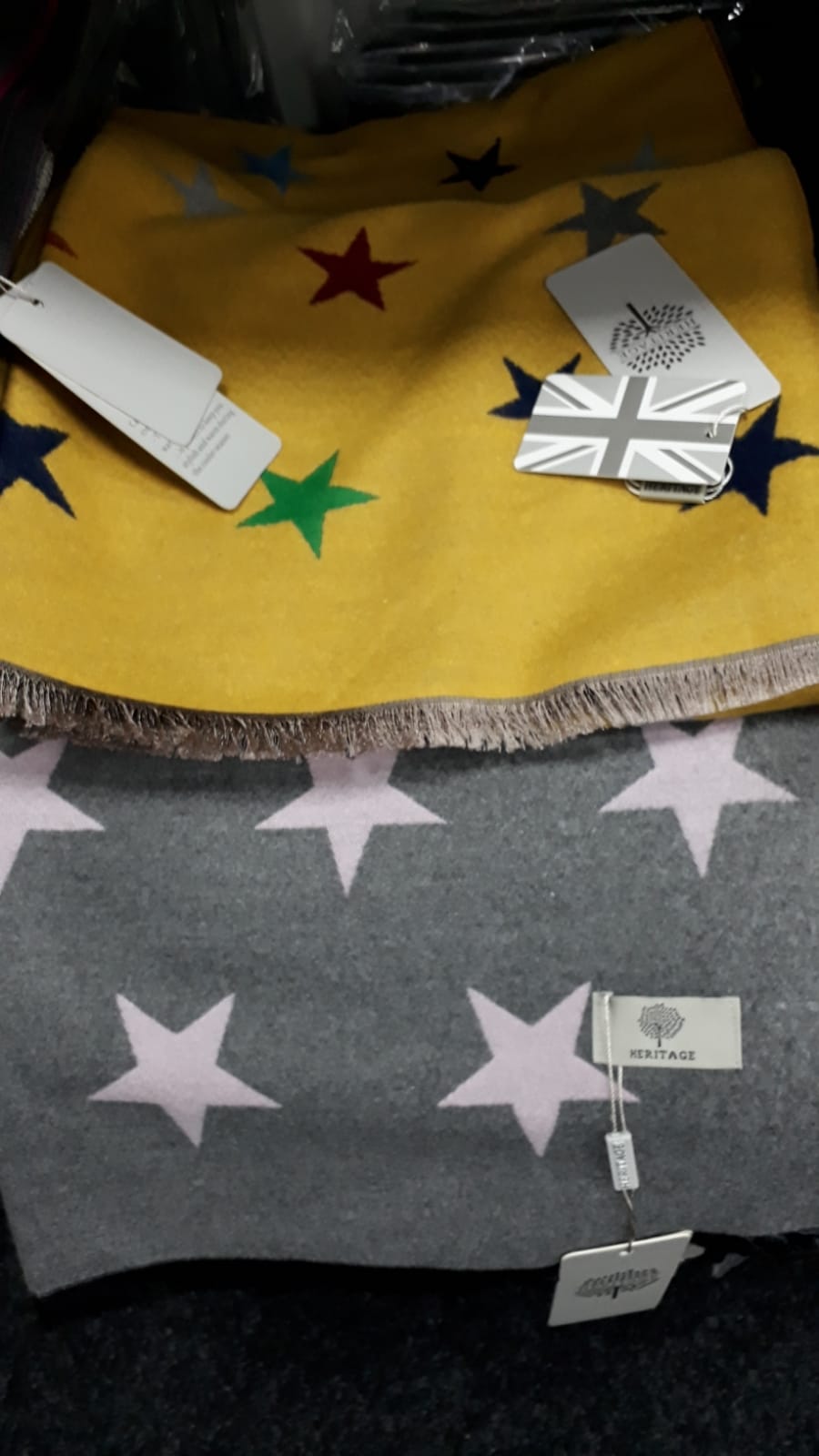Black Friday winter star scarf charmer