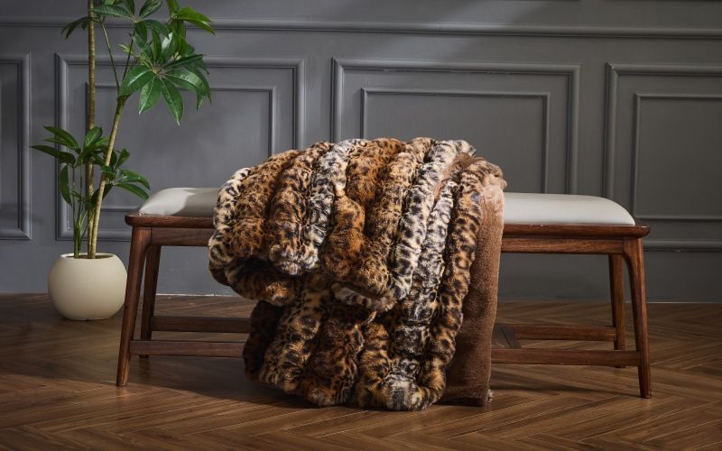 Chic Leopard Print Faux Fur Blanket (130cm*160cm) BLK020