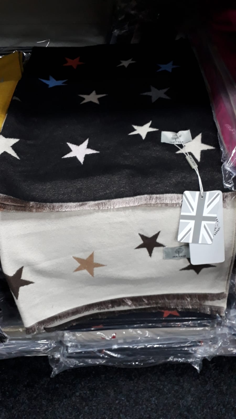 Black Friday winter star scarf charmer