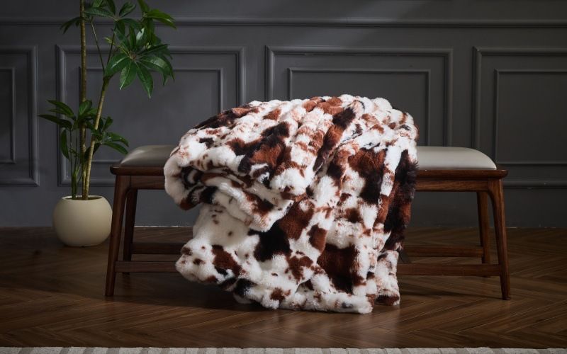 Faux Animal Print Throw in Brown/White (130cm*160cm) BLK018