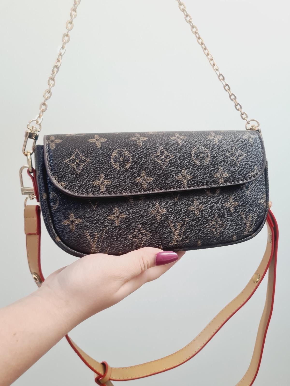 New ladies clover shoulder bag