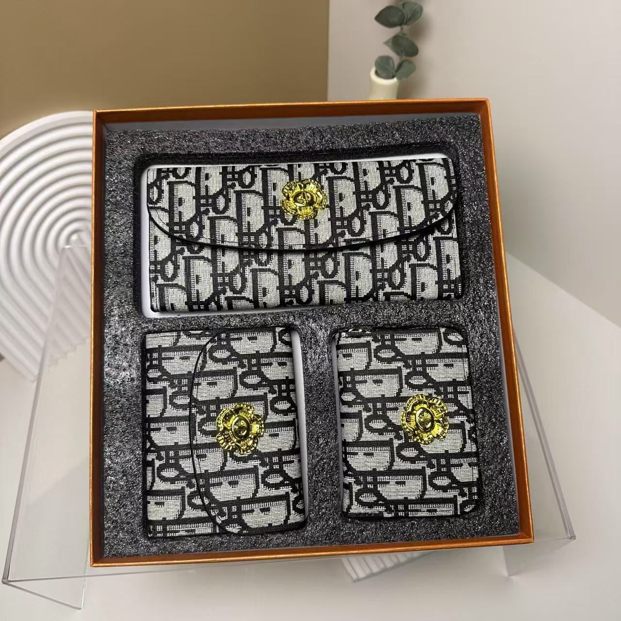 Ladies 3piece DR purse