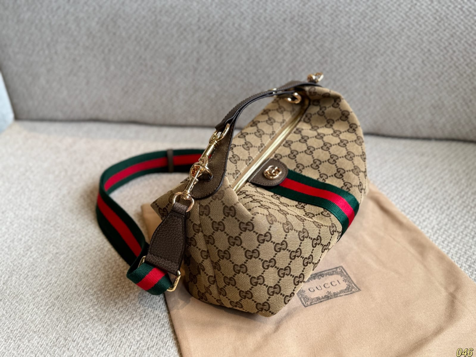 Women Red and green G bag preorder only