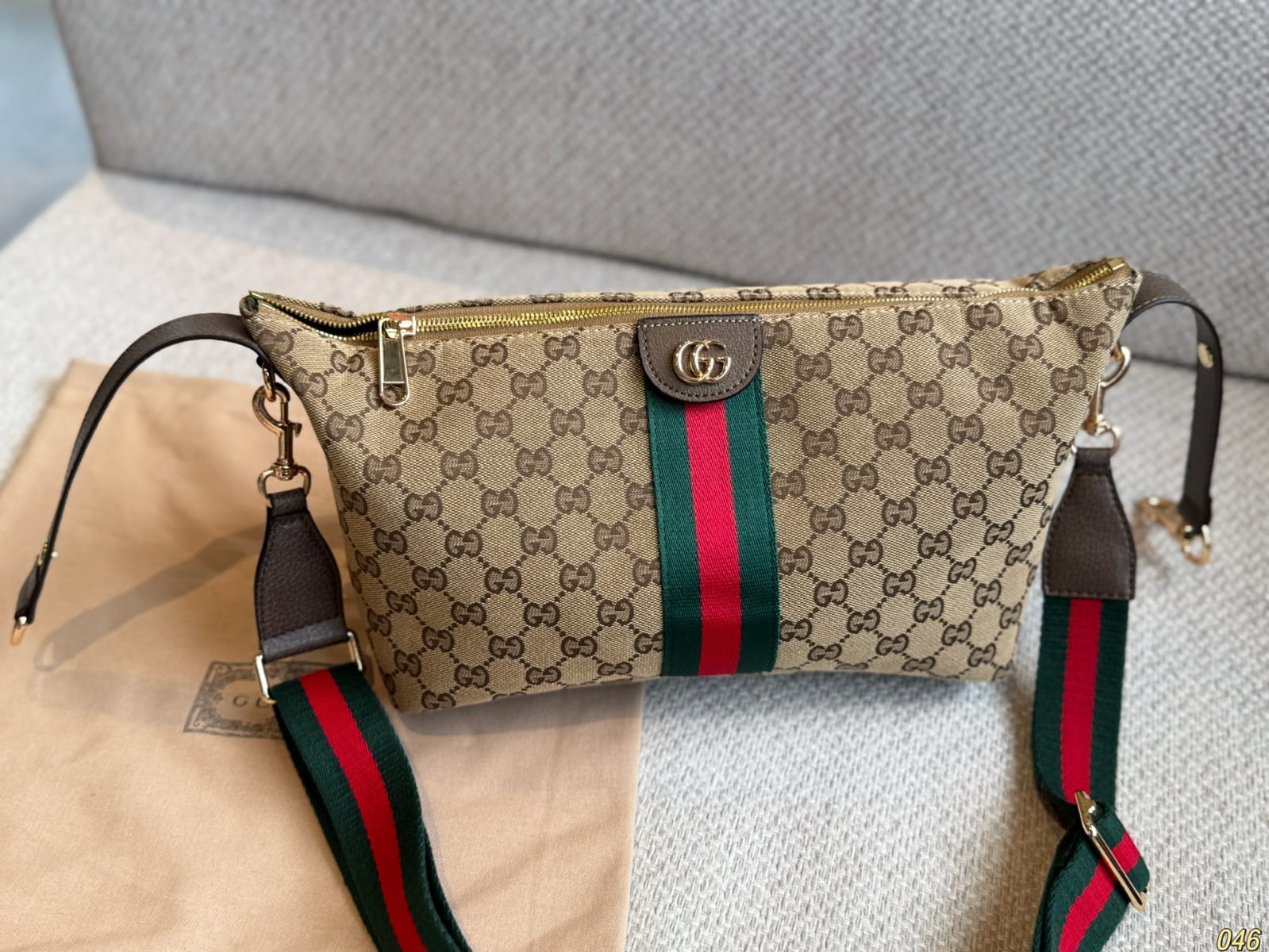 Women Red and green G bag preorder only
