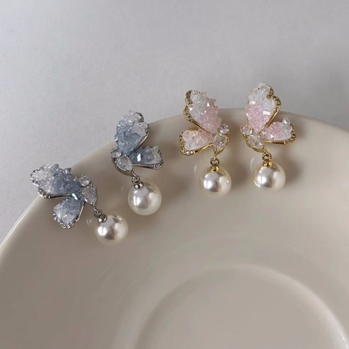 EUR441 Butterflies earrings in Light Pink