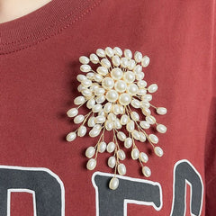 Delicate Ivory Pearly and Gold Brooch 1577