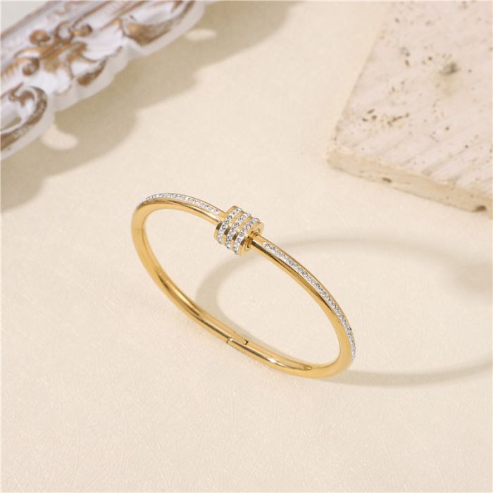 Crystal Cuff Bracelet with Knot Detail in Gold EUR481